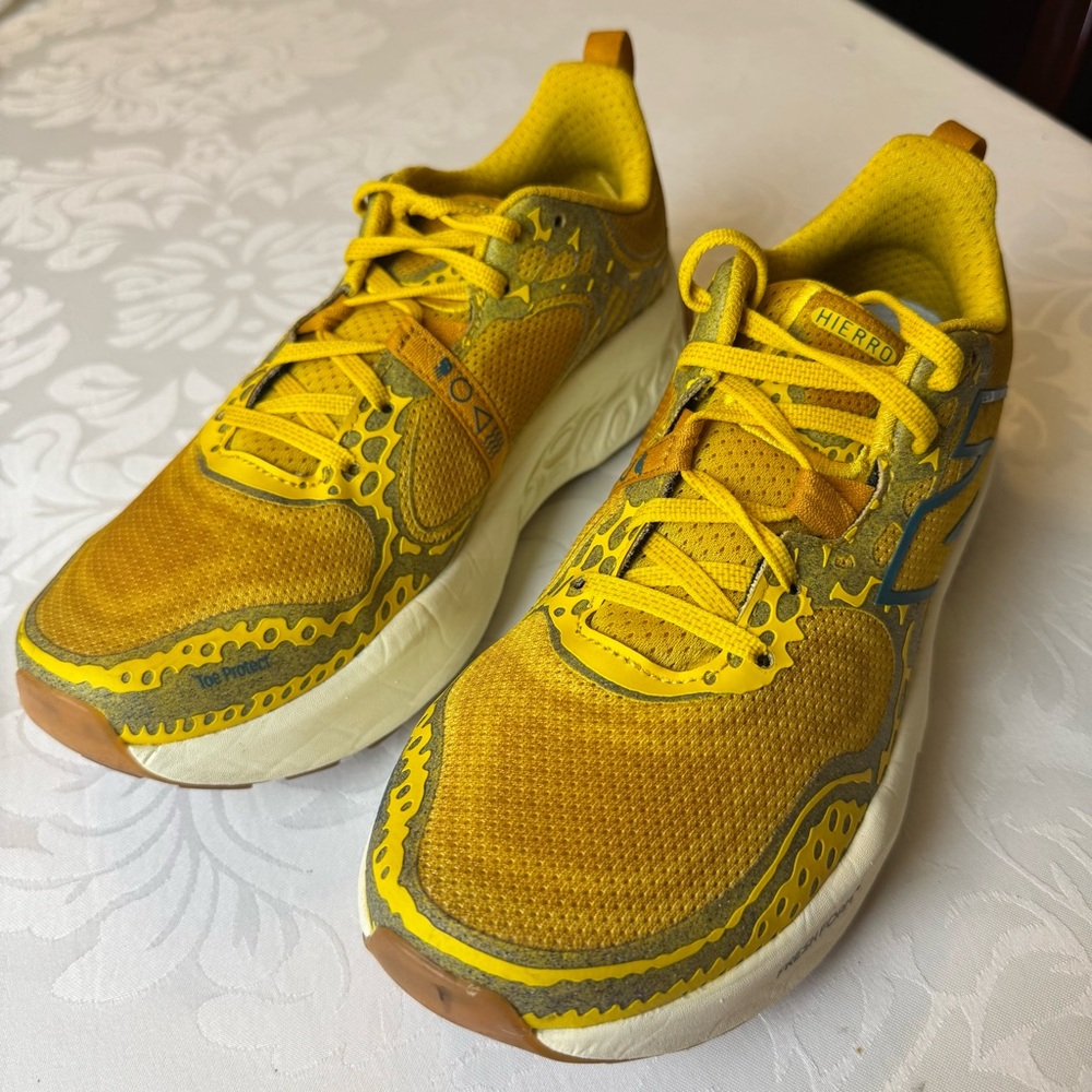 New Balance Hierro Yellow/Blue 9